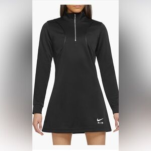 Nike Women Sportswear Air Long sleeve Dress in Black Black & White, Zip Top NWT